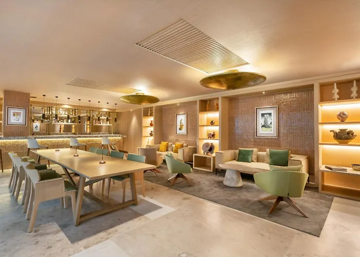 Hotel Grand Velas Boutique (adults Only)